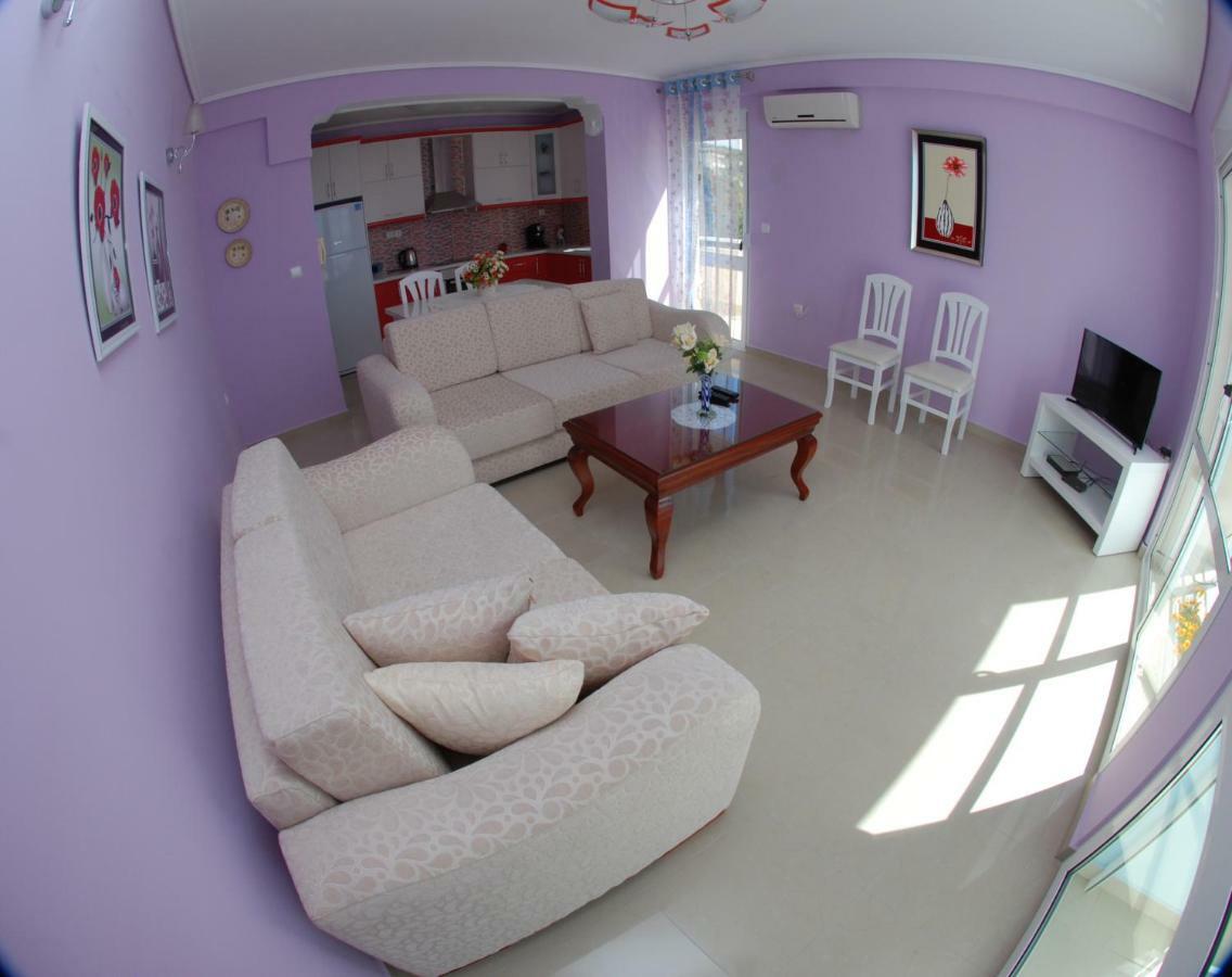 Erti'S Apartments Sarandë エクステリア 写真