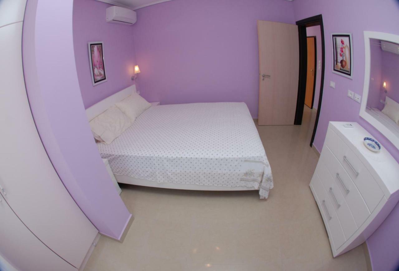 Erti'S Apartments Sarandë エクステリア 写真