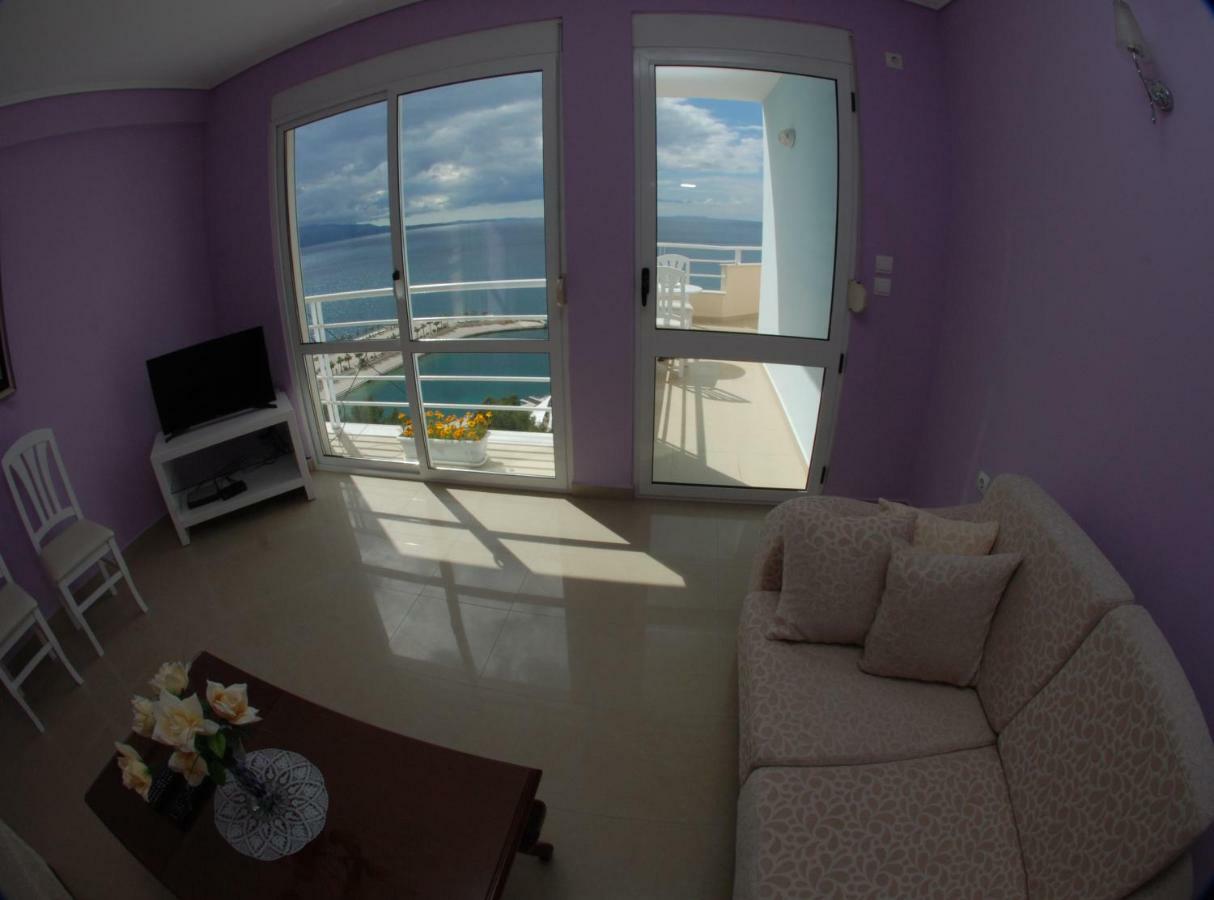 Erti'S Apartments Sarandë エクステリア 写真