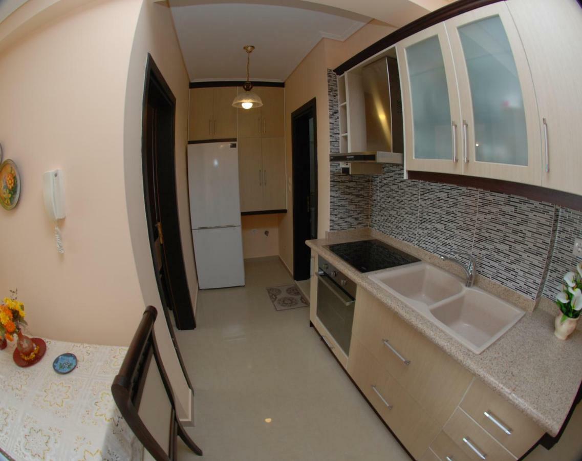 Erti'S Apartments Sarandë エクステリア 写真