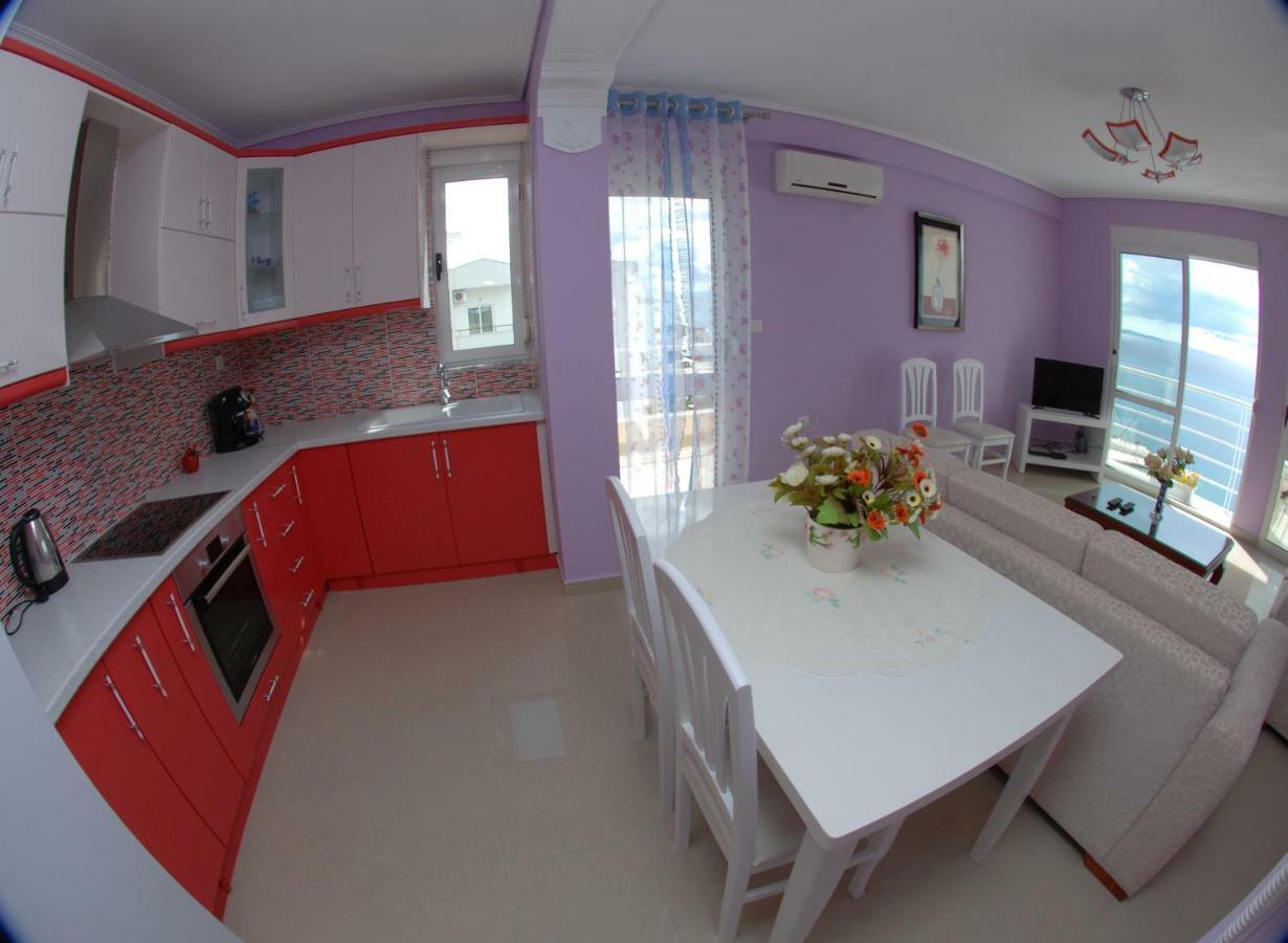 Erti'S Apartments Sarandë エクステリア 写真
