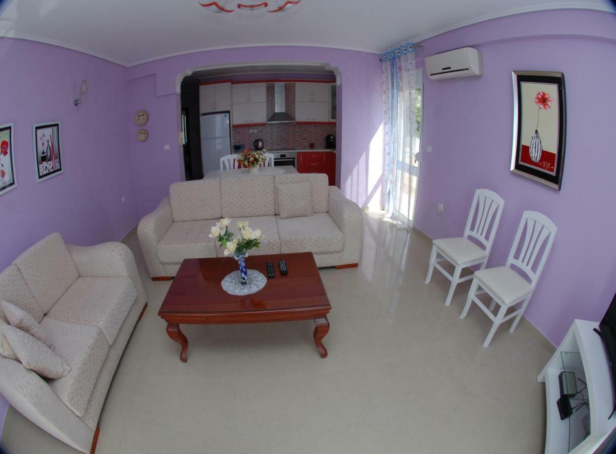 Erti'S Apartments Sarandë エクステリア 写真